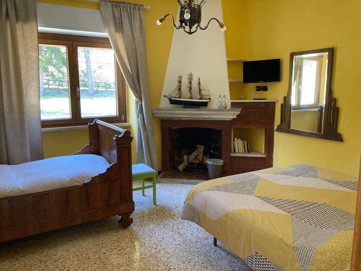 B&B Calecatine Rocca di Botte Exterior foto
